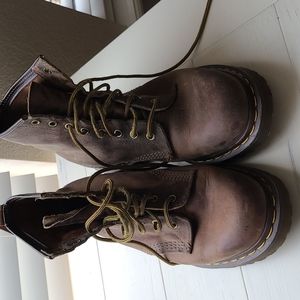 Dr Martens Boots